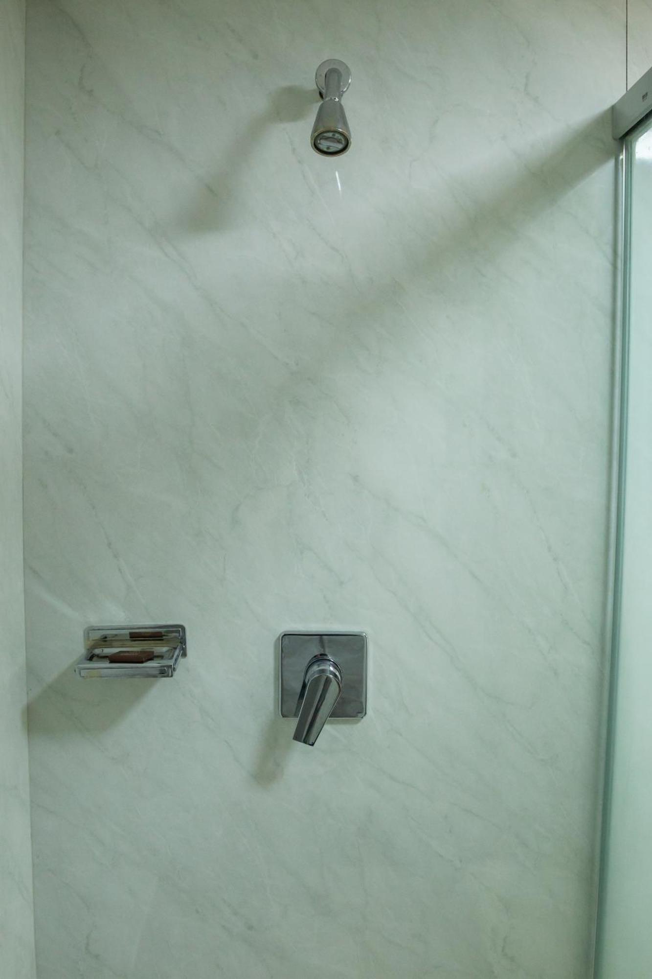 Ouro Minas Hotel Belo Horizonte, Dolce By Wyndham Екстер'єр фото Shower door