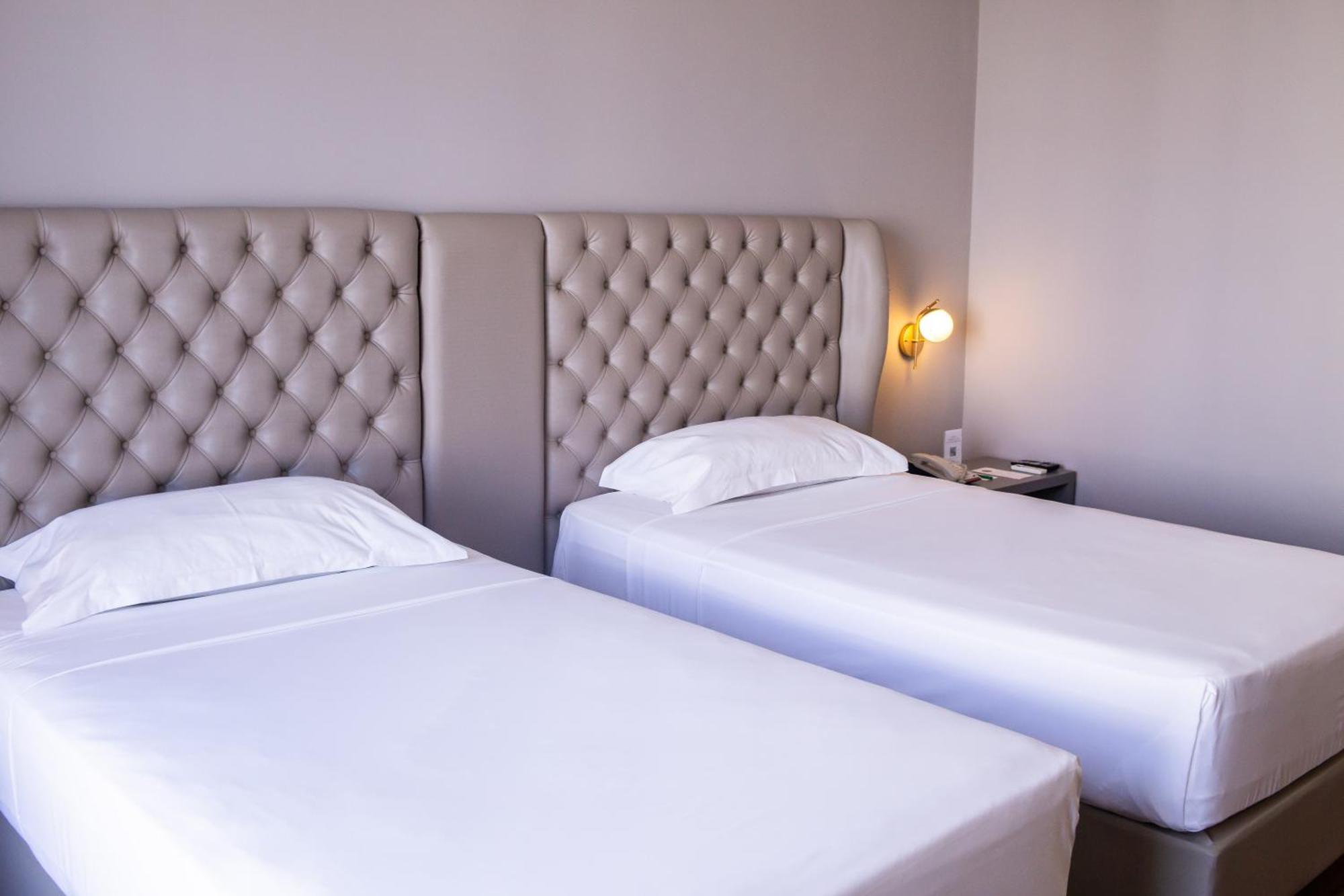 Ouro Minas Hotel Belo Horizonte, Dolce By Wyndham Екстер'єр фото A room at the hotel