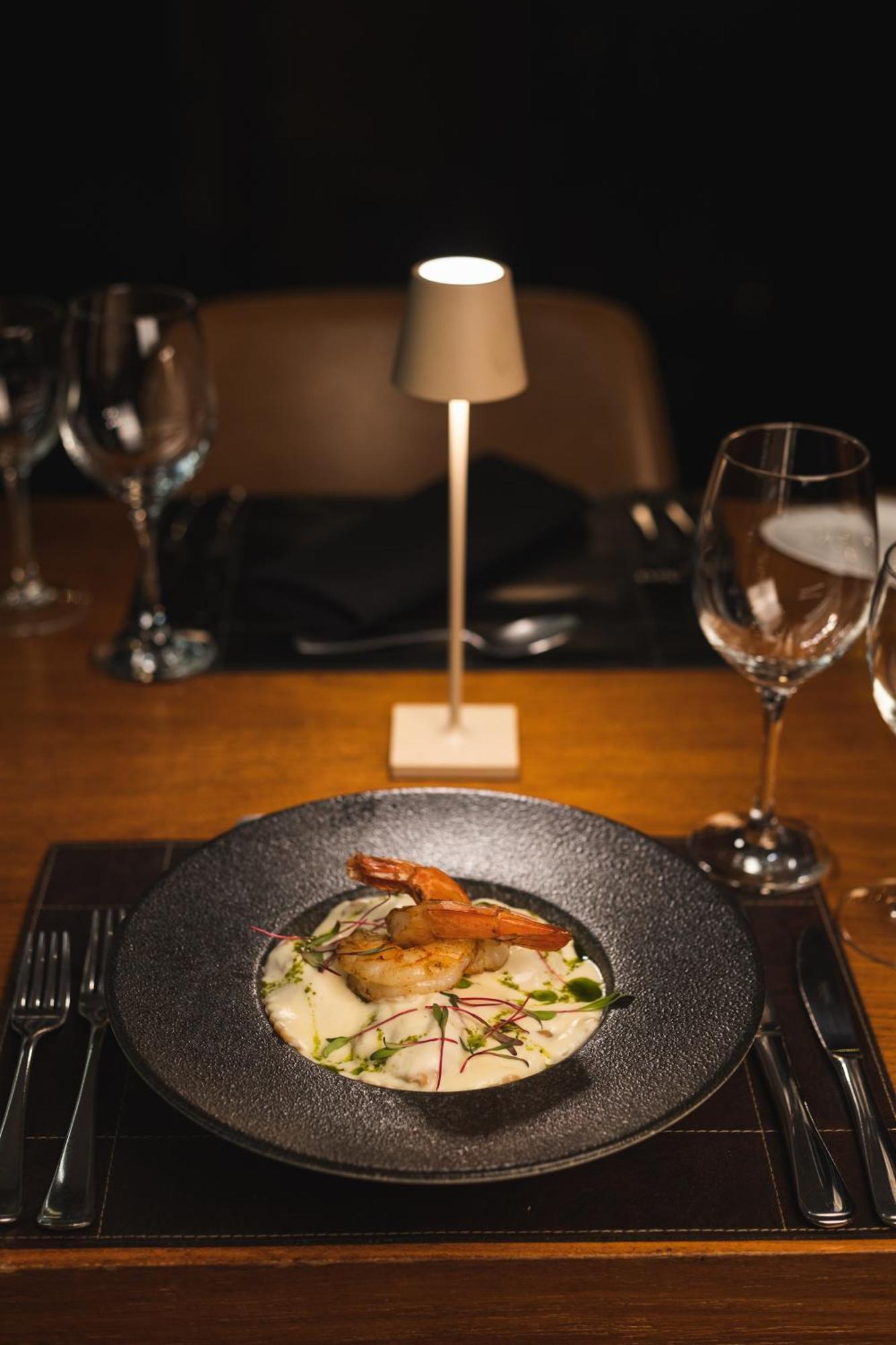 Ouro Minas Hotel Belo Horizonte, Dolce By Wyndham Екстер'єр фото A meal at the restaurant