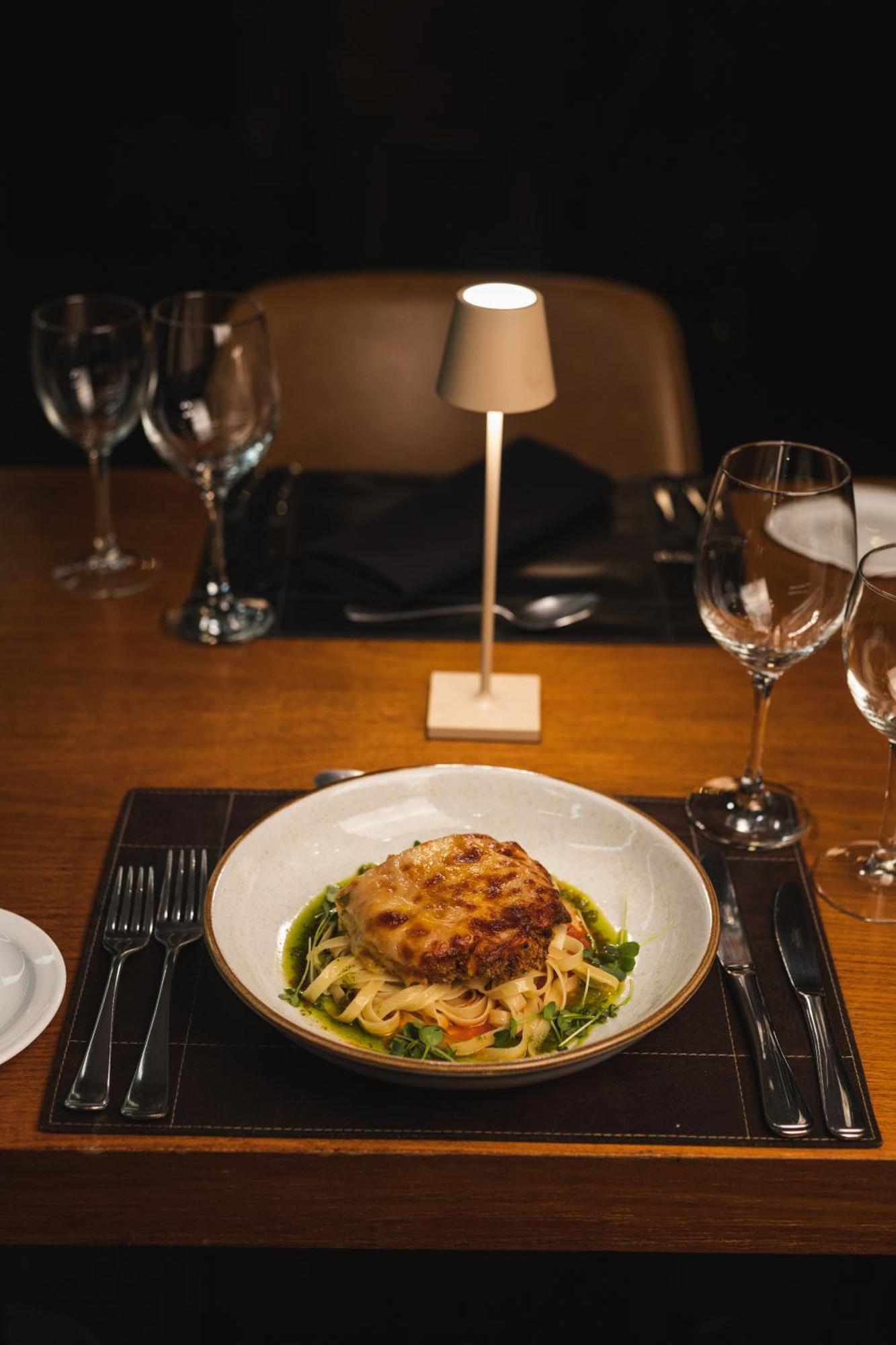 Ouro Minas Hotel Belo Horizonte, Dolce By Wyndham Екстер'єр фото A meal at the restaurant